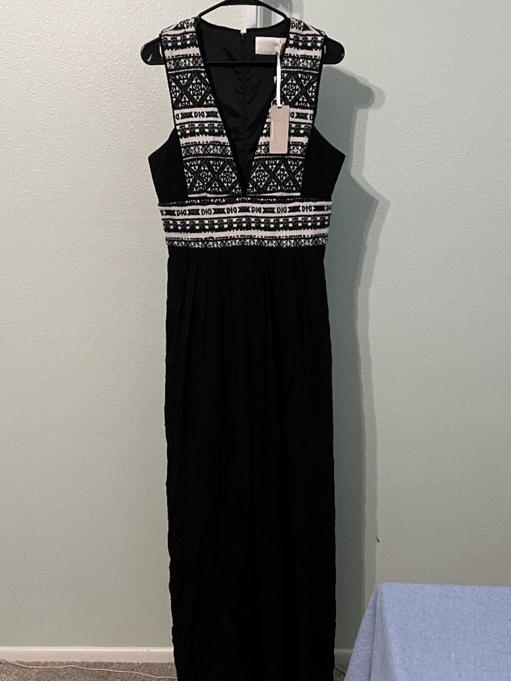 NWT Anthropologie Morgan Carper Black & White Deep V-Neck Jumpsuit SZ 12